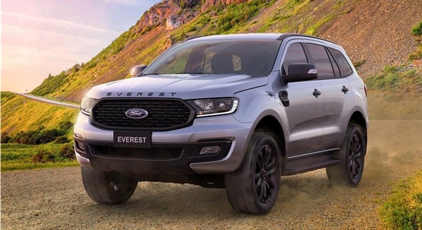 xe-du-lich-ford-everest