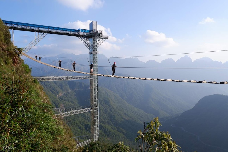 Du lịch Y Tý – Sapa – Cầu kính Rồng Mây – Fansipan (3N2Đ)