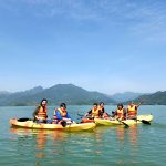 Kayaking & SUP – Khám phá hồ Hoà Bình – Vịnh Ngòi Hoa (1 ngày)