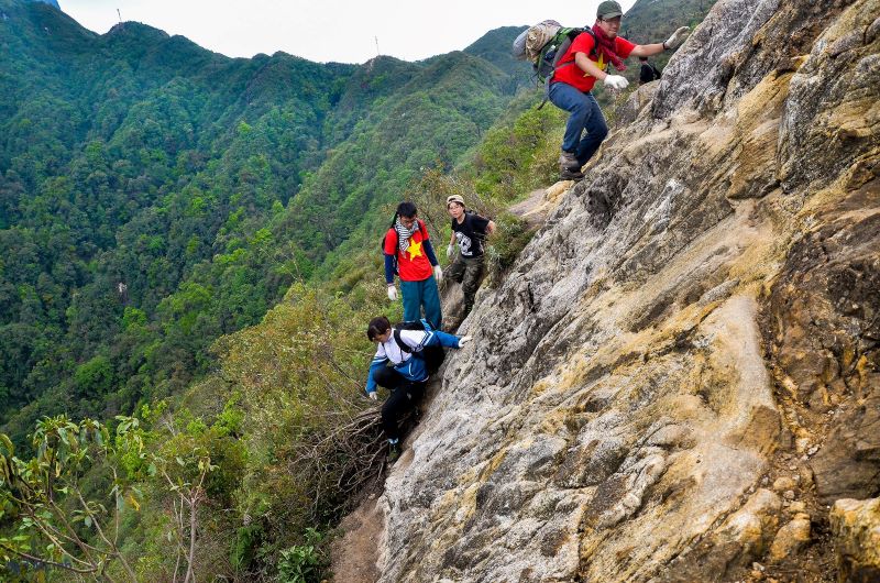 Trekking – Chinh phục nóc nhà Đông Dương Fansipan (2N1Đ)