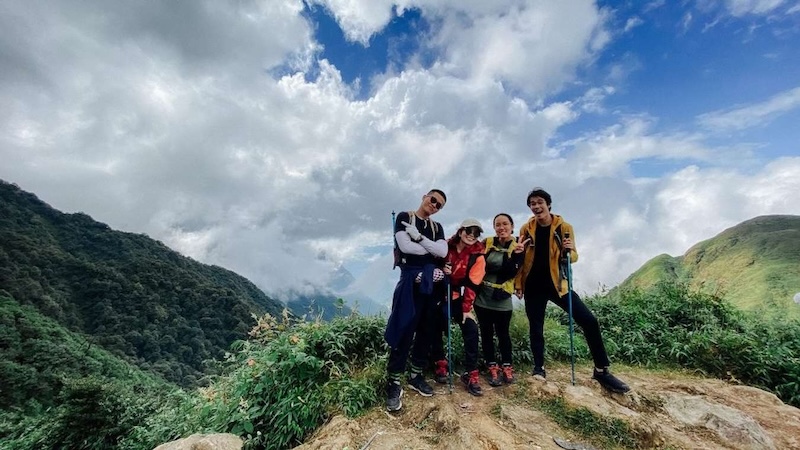 trekking-fansipan-chinh-phuc-noc-nha-dong-duong-1-ngay