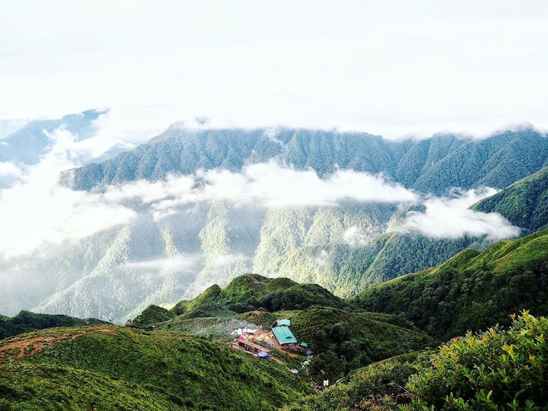 trekking-ta-chi-nhu-doi-hoa-tim-tren-may-2-ngay-1-dem