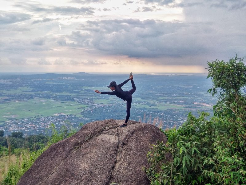 tour trekking núi chứa chan