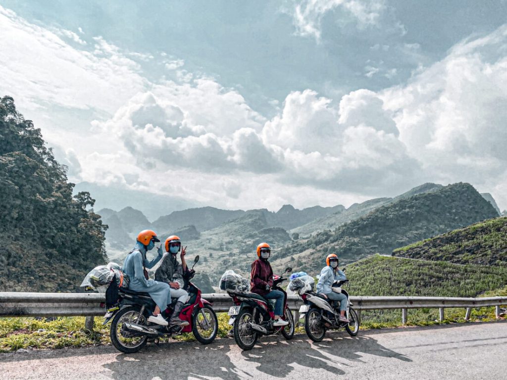 Tour xe máy Hà Giang (3N3Đ) – Chinh phục cao nguyên đá, thoả sức phiêu lưu