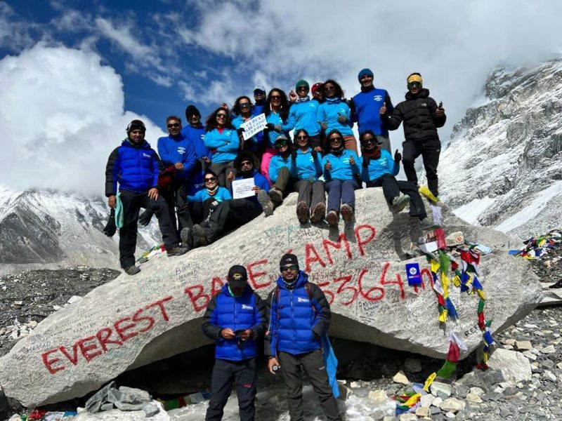 trekking everest base camp