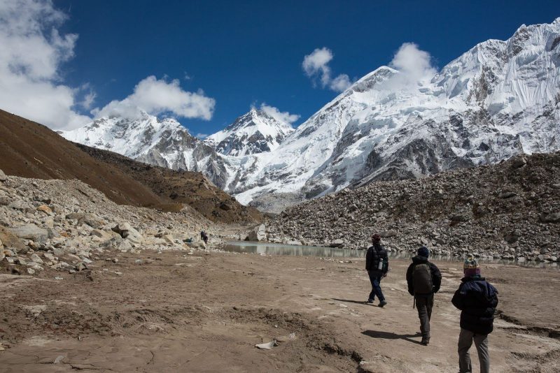 trekking everest base camp