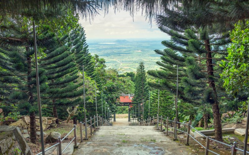 trekking núi tà cú