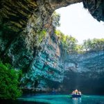 trekking phong nha