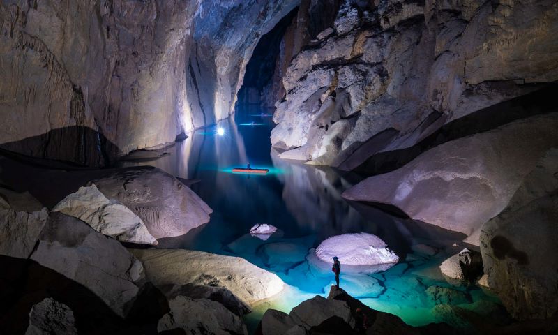 trekking-son-doong-2