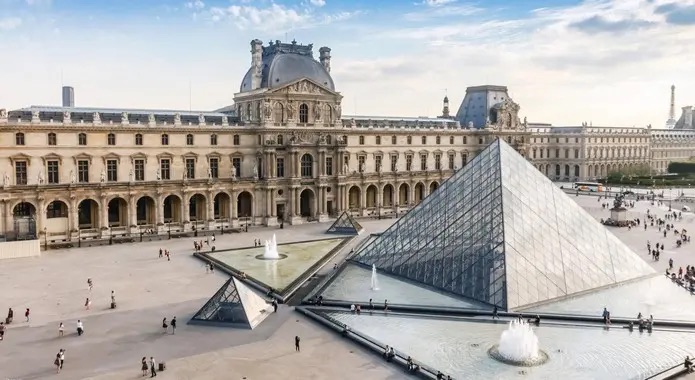 Bảo tàng The Lourve