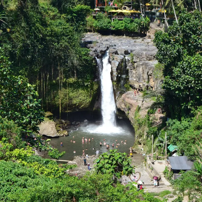 thac-nuoc-Ayung-water-fall